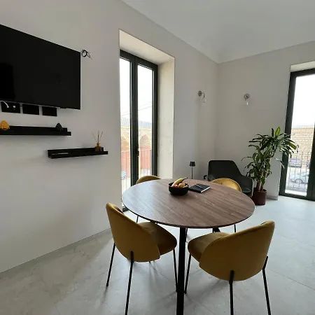 La Casa Di Chloe Lägenhet *